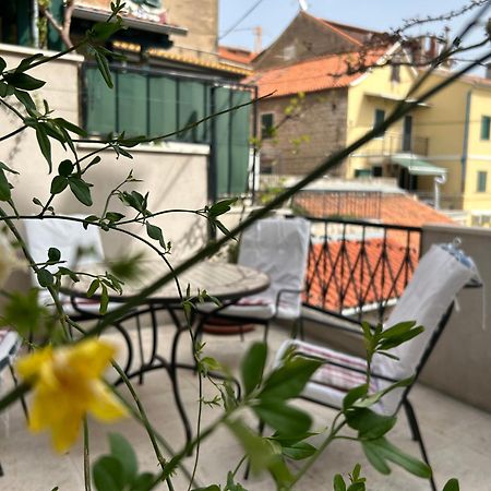 Guesthouse Fjaka Split Exterior photo